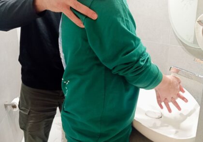 آموزش مهارت‌های خودیاری به افراد دارای طیف اتیسم